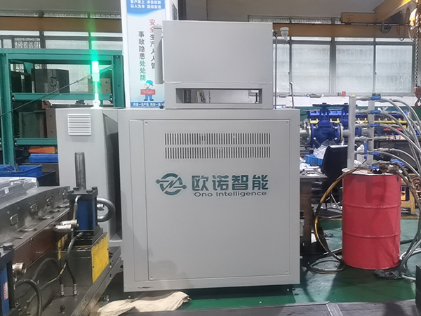 碳纖維RTM樹脂模塑成型--控溫案例(圖1) 碳纖維RTM樹脂模塑成型--控溫案例(圖1)