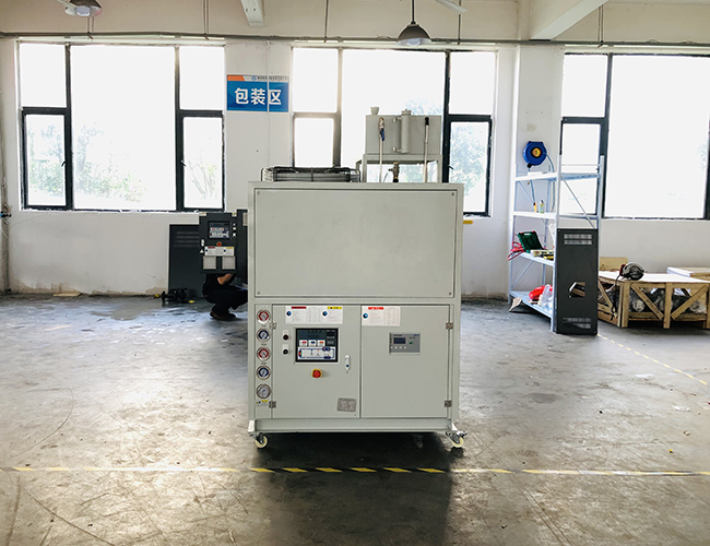 多機(jī)一體模溫機(jī)和單機(jī)模溫機(jī)有什么區(qū)別 多機(jī)一體模溫機(jī)和單機(jī)模溫機(jī)有什么區(qū)別